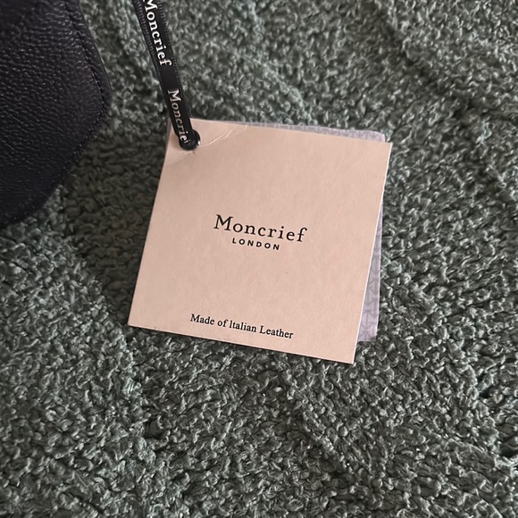 Moncrief London Taylor Crossbody Bag Black Italian Leather NEW! - Picture 2 of 9